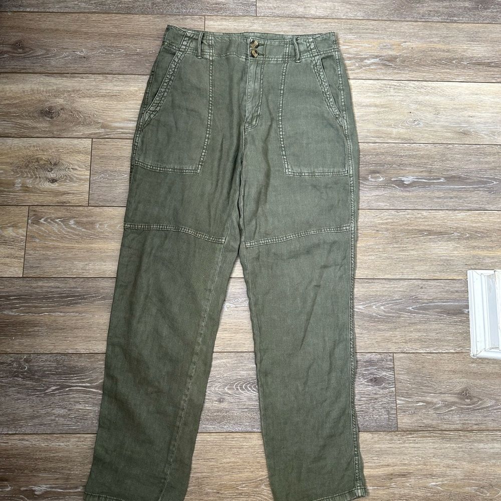 American Eagle Outfitters Khaki Cargo Pants Sz 4 SHORT - Picture 2 of 4